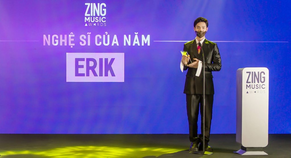 Nam ca sĩ Erik được vinh danh là nghệ sĩ của năm 2020 tại Zing Music Awards